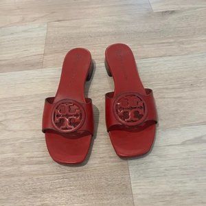 Tory Burch Red slides with kitten heel. Size 8 m